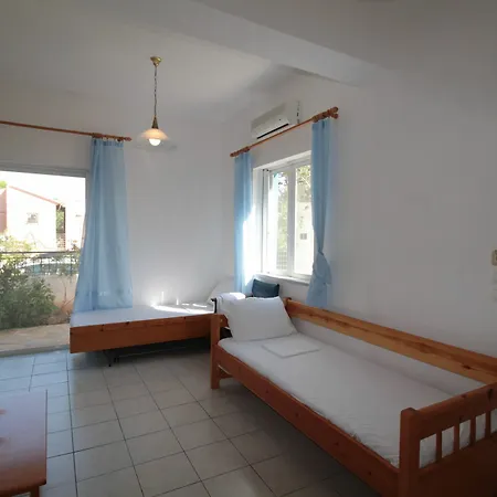 Alexis Apartment